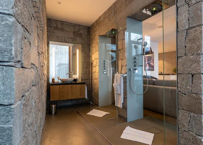 Luxus-mountain-suite Rocca Bella Mit Dampfbad & Saisonalem Aussen-pool Flims